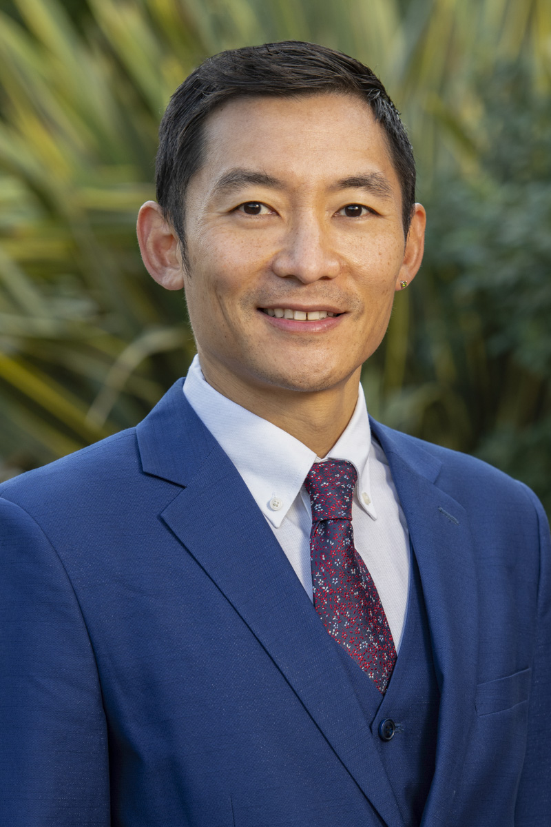 Dr. Christopher Cheng